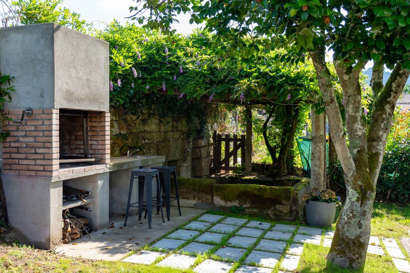 Barbacoa pérgola